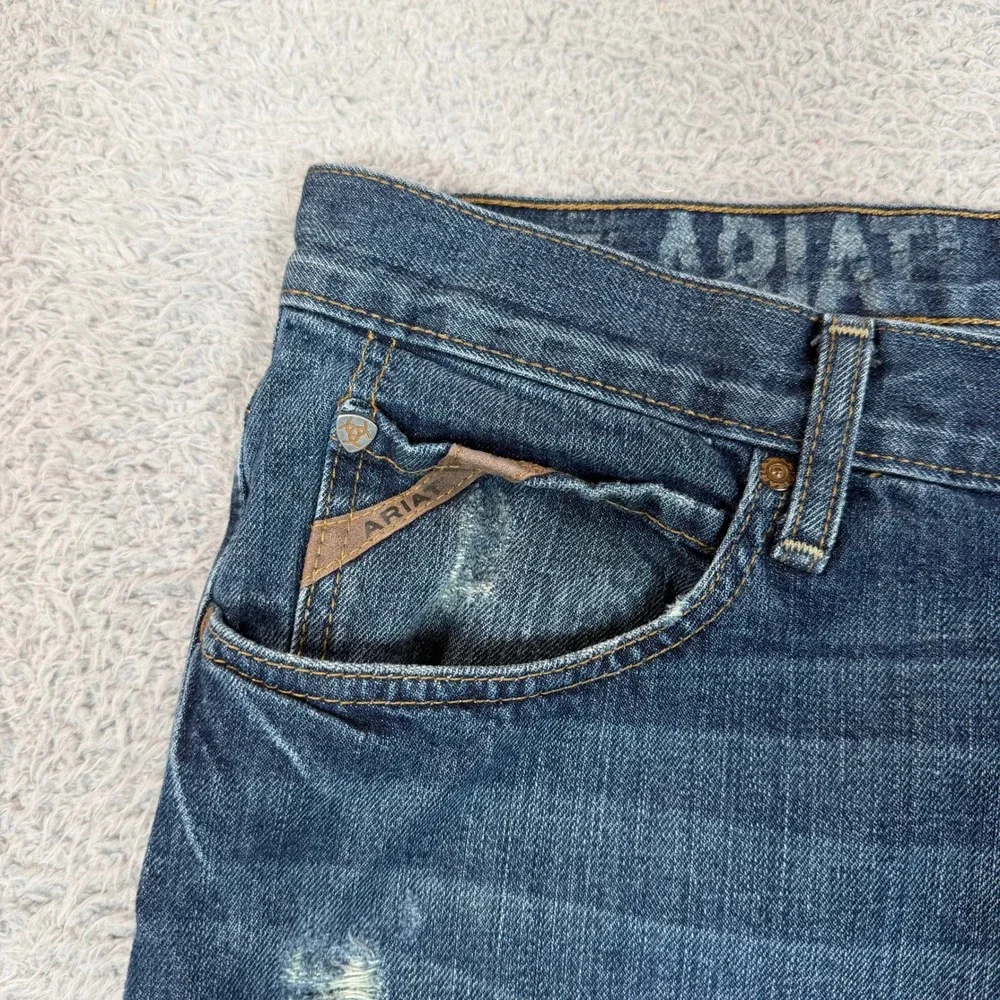 Ariat Mens Low Rise Bootcut Jeans 33x32 Medium Wash Distressed Denim Blue